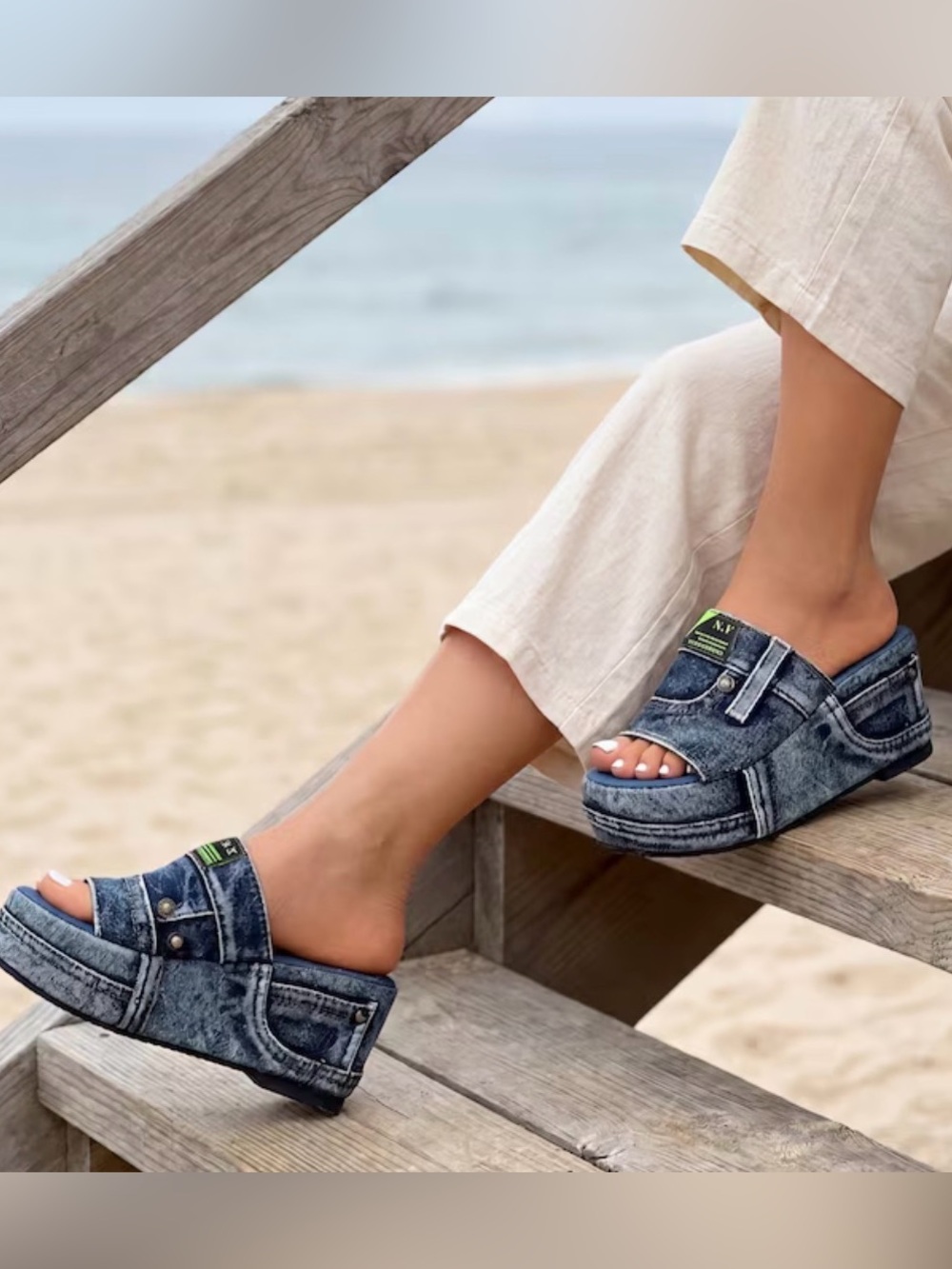 Meisile denim slide sandals w/ jeansinspired upper design with "NY Logo”, size 9